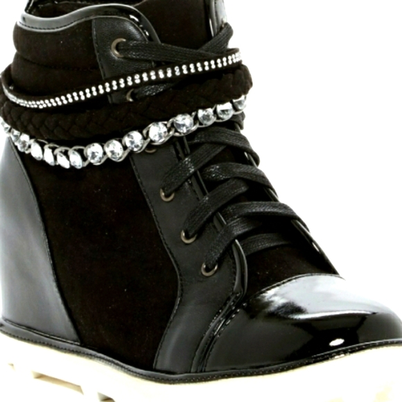 Stuart Weitzman Size 6 Boots